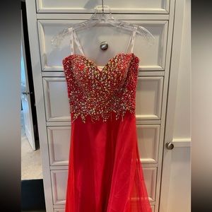 GiGi brand prom dress. Size 0, only worn once, altered to height 5’5